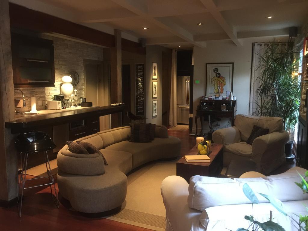 Sir Montcalm Gite B&Bモントリオール エクステリア 写真